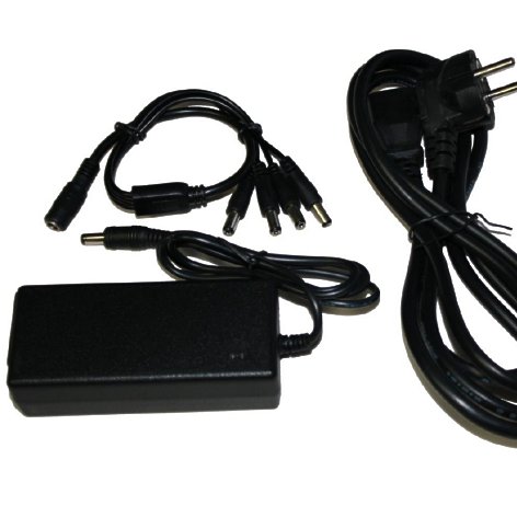 12V-2A-Netzteil-mit-4-Ausgaengen-93-809-00010