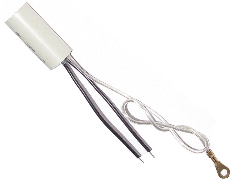 Entstörkondensator 0,1uF 2x2700pF 3polig 18x41mm X1Y2 Kondensator Entstörkondensator 0,1uF 2x2700pF 3polig 18x41mm X1Y2 Kondensator